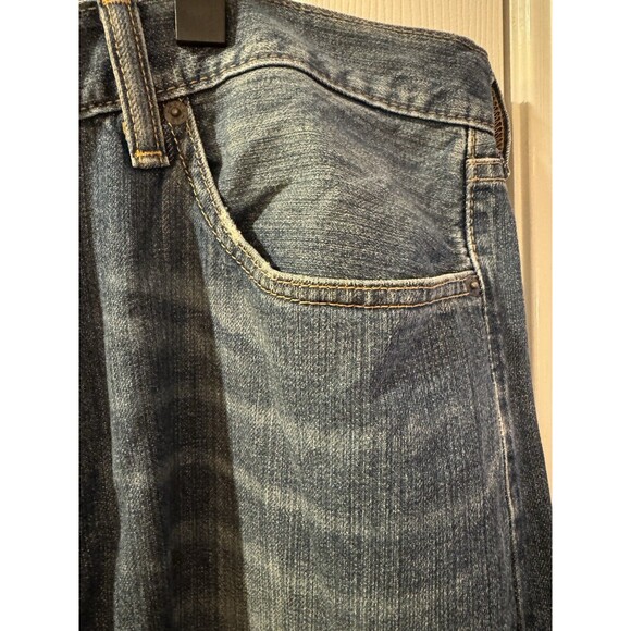 Levis 505 Regular Fit Men's Jeans, Size 38 x 34 - Medium Blue Classic - Picture 7 of 8